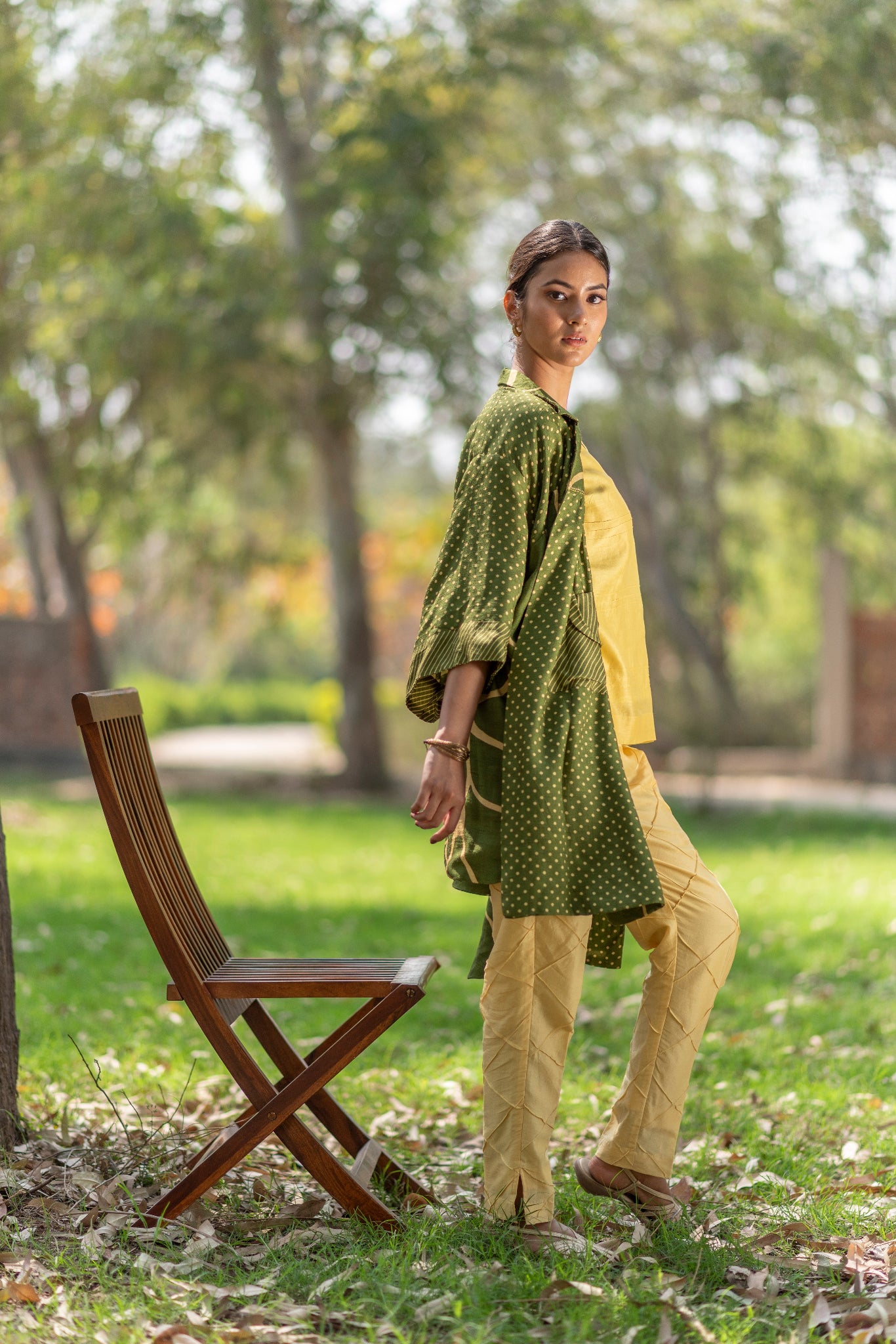 Green Reversible Short Sleeve Jacket with Polka Dots & Kintsugi Print in Fusion Silk