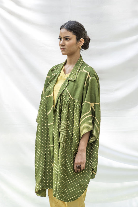 Green Reversible Short Sleeve Jacket with Polka Dots & Kintsugi Print in Fusion Silk